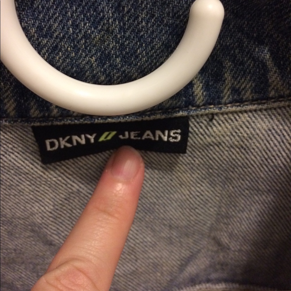 DKNY Jeans Classic Denim Jacket; Medium; Perfect for Fall - Picture 2 of 10